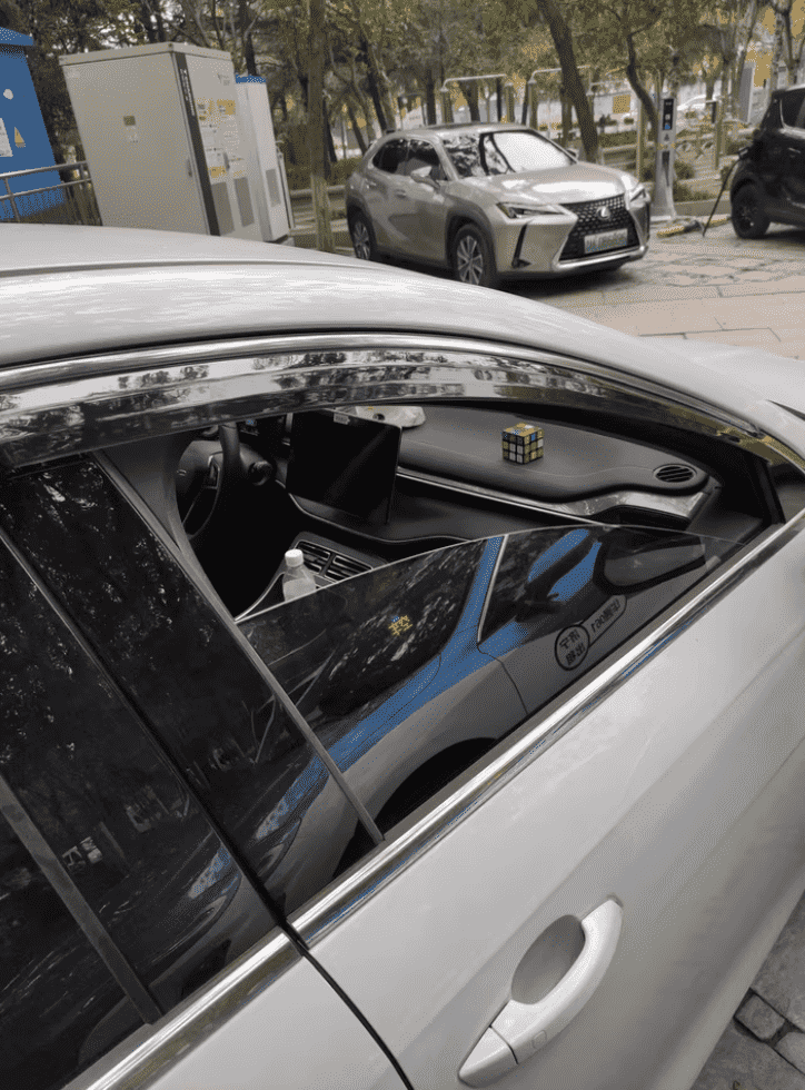 Xevaban.com ở 214 Giải Phóng là đơn vị chuyên cung cấp phụ kiện oto, đồ chơi oto, đồ chơi byd seal 5, phụ kiện byd seal 5, xevaban, 214 giải phóng, vè che mưa seal 5, lưỡi che mưa seal 5, bộ vè che mưa seal 5, vè che mưa cửa xe seal 5.